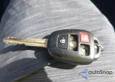 2016 Toyota Corolla Le из США, поврежденный, VIN 2T1BURHEXGC619464